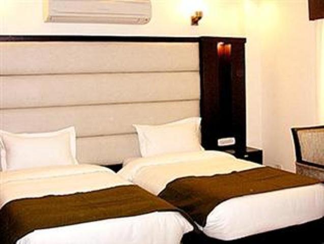 Hotel Meridian Plaza Nové Dillí Pokoj fotografie